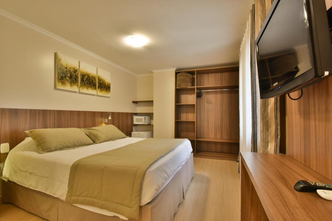 Quarto Duplo Standard